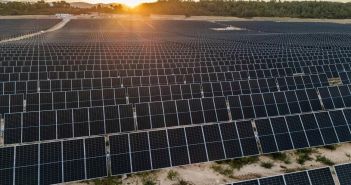 Schlüsselfertige Errichtung des Solarparks Valdezorita erfolgreich abgeschlossen ABO Energy errichtet größten Solarpark in Spanien (Foto: ABO Energy GmbH & Co. KGaA)